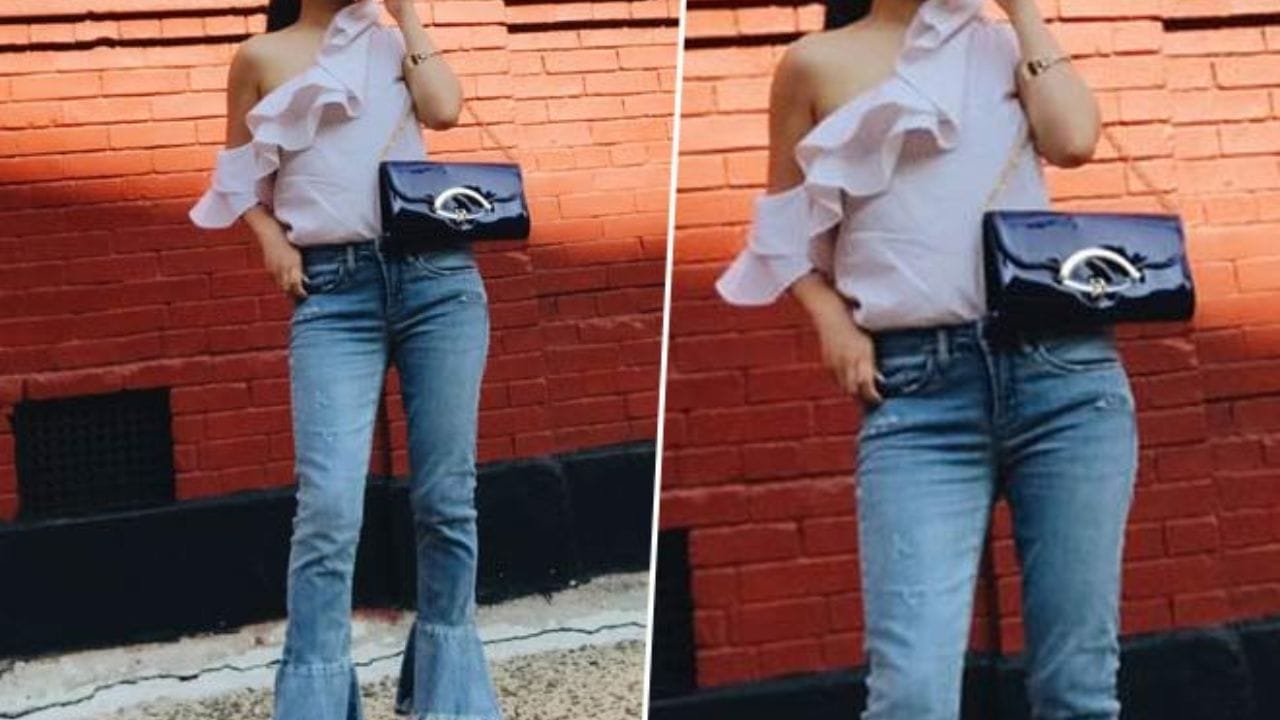 હાઈ વેસ્ટ બોટમ્સ પહેરો: જો તમારી ઊંચાઈ ઓછી હોય, તો હાઈ વેસ્ટ જીન્સ, પેન્ટ અથવા સ્કર્ટ પહેરવા તમારા માટે સારા હોઈ શકે છે. આ ડ્રેસ કમરથી થોડા ઉપર સુધી પહોંચે છે, જેનાથી તમારા પગ લાંબા દેખાય છે. જ્યારે કમર ઊંચી દેખાય છે, ત્યારે શરીરનો નીચેનો ભાગ લાંબો દેખાય છે અને તમે થોડા ઊંચા દેખાશો.