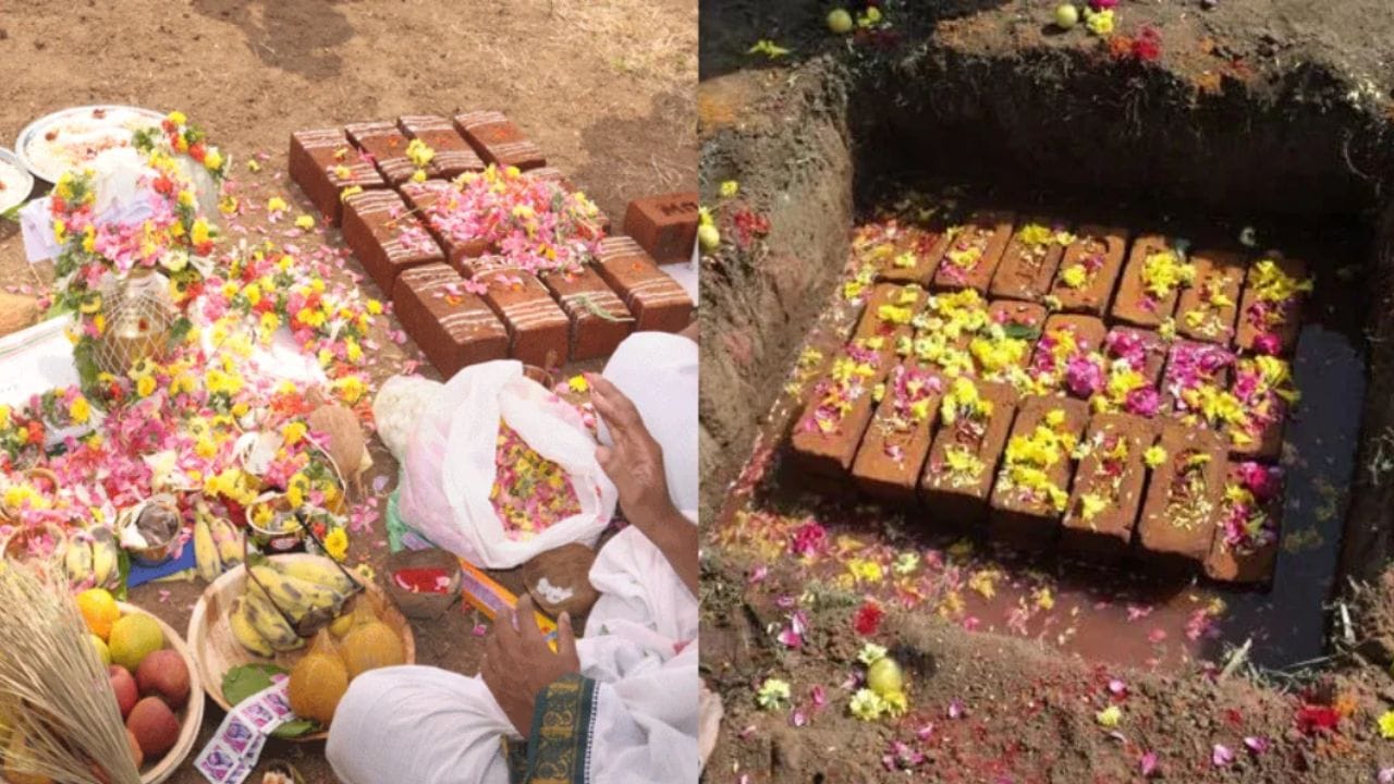 શેષનાગ ક્ષીરસાગરમાં રહે છે, તેથી પૂજાના કળશમાં દૂધ, દહીં, ઘી નાખવામાં આવે છે અને મંત્રો સાથે શેષનાગનું આહ્વાન કરવામાં આવે છે. જેથી તે રૂબરૂ પ્રગટ થઈ શકે અને ઘરની રક્ષાની જવાબદારી લઈ શકે. 
