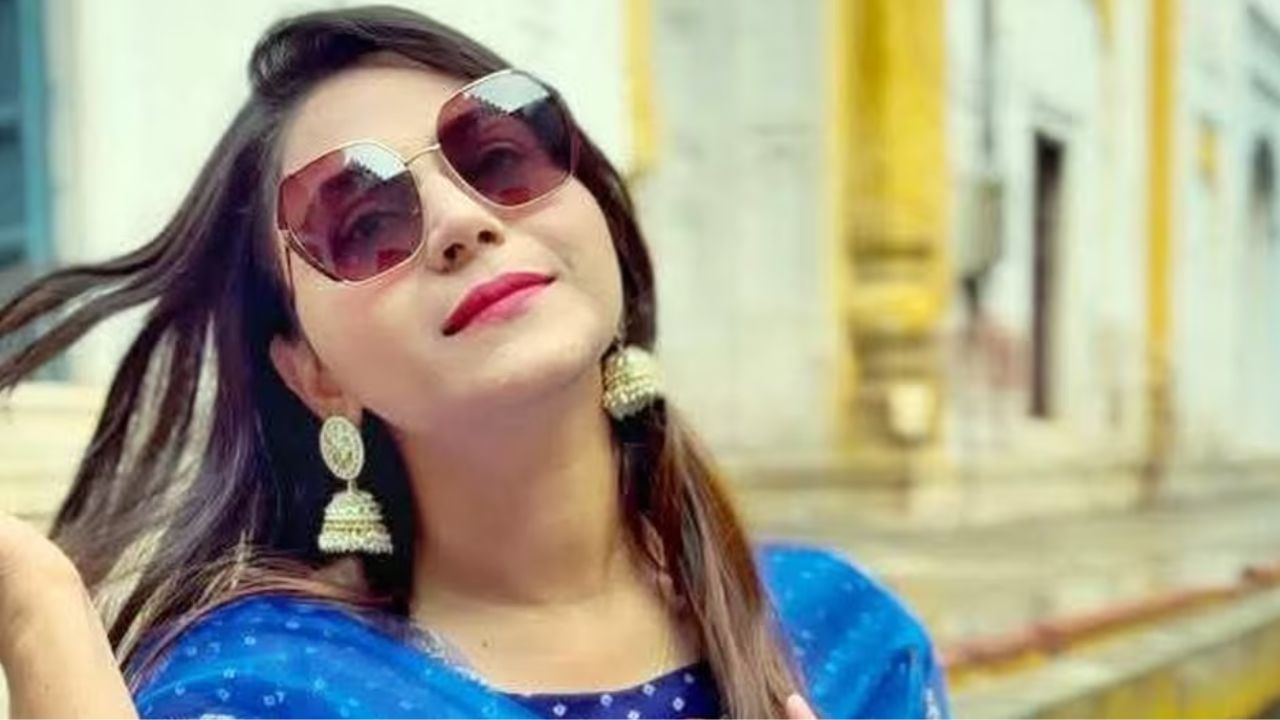 જ્યોતિ મલ્હોત્રા જે મિશન પર કામ શરૂ કરવાની હતી તેમાં એકલી નહોતી. પોલીસ સૂત્રોના જણાવ્યા અનુસાર, ભારતના બે ડઝનથી વધુ સોશિયલ મીડિયા પ્રભાવકો આ મિશનમાં સામેલ છે. આ બધા એવા લોકો છે જેમના સોશિયલ મીડિયા પર લાખો ફોલોઅર્સ છે. કહેવામાં આવી રહ્યું છે કે આ મિશન હેઠળ પાકિસ્તાન ભારતમાં એક નવા પ્રકારનું યુદ્ધ શરૂ કરવા જઈ રહ્યું હતું. તેનો હેતુ ભારતીયોના મનમાં પાકિસ્તાનની છબી બનાવવાનો હતો.