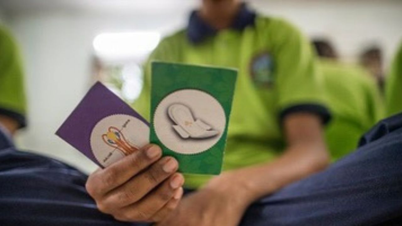 તે પહેલા ક્રુ, જાને જા, ધ બર્કિધમ મર્ડર્સ,લાલ સિંહ ચઢ્ઢા, અંગ્રેજી મીડિયમ, વીરે દી વેડિંગ, ગુડ ન્યુઝ, ઉડતા પંજાબ, કી એન્ડ કા, બ્રધર્સ જેવી ફિલ્મોમાં પણ જોવા મળી હતી.