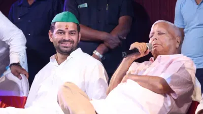 Breaking News: લાલુ યાદવે પુત્ર તેજ પ્રતાપને 6 વર્ષ માટે પાર્ટીમાંથી હાંકી કાઢ્યો ! પરિવારમાંથી પણ કર્યો બેદખલ