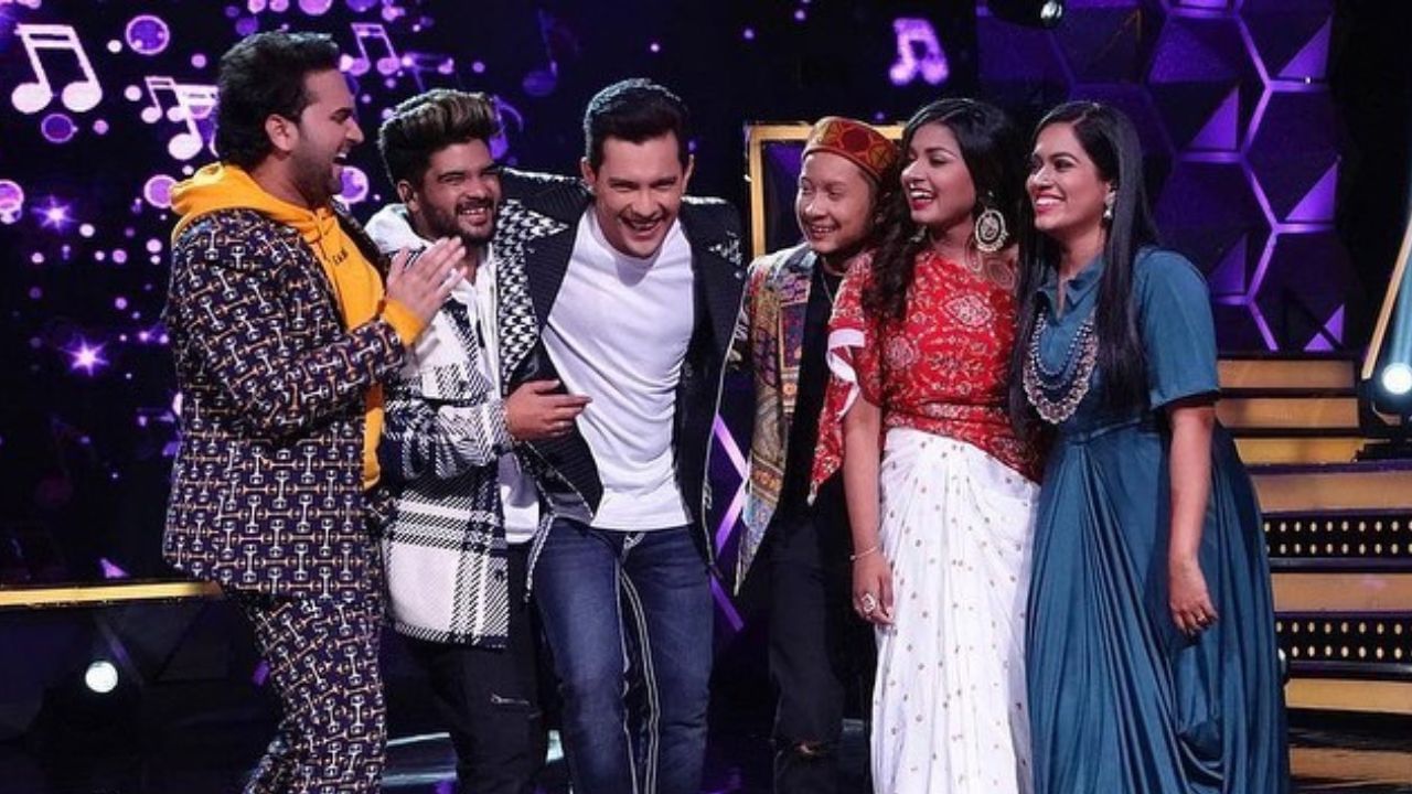 આ સમય દરમિયાન પવનદીપને સિંગિંગ રિયાલિટી ટીવી શો, ધ વોઇસ ઇન્ડિયા 2015 ના ઓડિશન વિશે ખબર પડી, અને તે ઓડિશન માટે ગયો. બસ પછી એક બાદ એક સફળતા મળતી રહી.