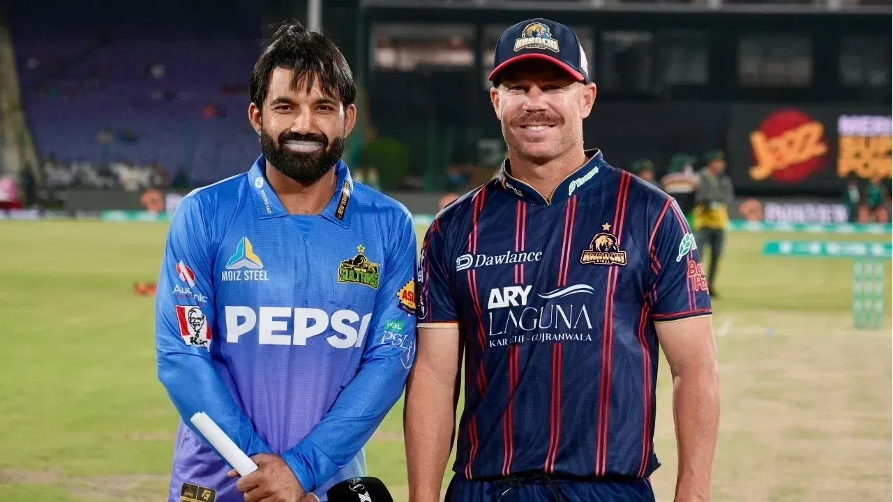 PSL 2025માં કુલ 8 મેચ રમાશે જેમાં એલિમિનેટર, ક્વોલિફાયર અને ફાઈનલનો સમાવેશ થાય છે. આ બધી મેચ રાવલપિંડી, મુલતાન અને લાહોરમાં રમાશે. ક્વોલિફાયર અને બંને એલિમિનેટર લાહોરમાં યોજાશે. લાહોર ફાઈનલનું પણ આયોજન કરશે. (All Photo Credit : PTI / X / INSTAGRAM)