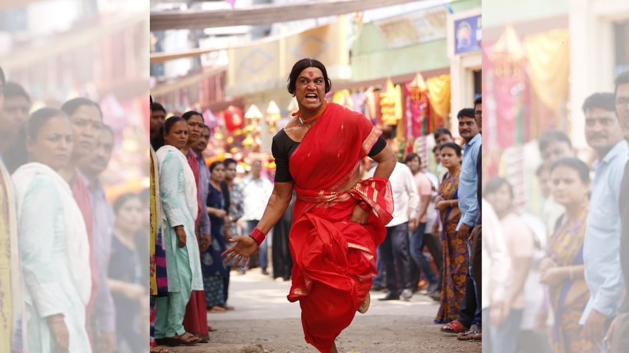 તે કોરોના મહામારી દરમિયાન OTT પર રિલીઝ થયેલી ફિલ્મ લક્ષ્મીમાં પણ જોવા મળ્યો હતો. આ ફિલ્મમાં તેના જોરદાર અભિનયને કારણે, તે અક્ષય કુમાર જેવા સ્ટારને પણ પાછળ છોડ્યો હતો. લોકોએ તેમના અભિનયની ખૂબ પ્રશંસા કરી. સોશિયલ મીડિયા પર પણ લોકોએ તેમના કામની ખૂબ પ્રશંસા કરી.