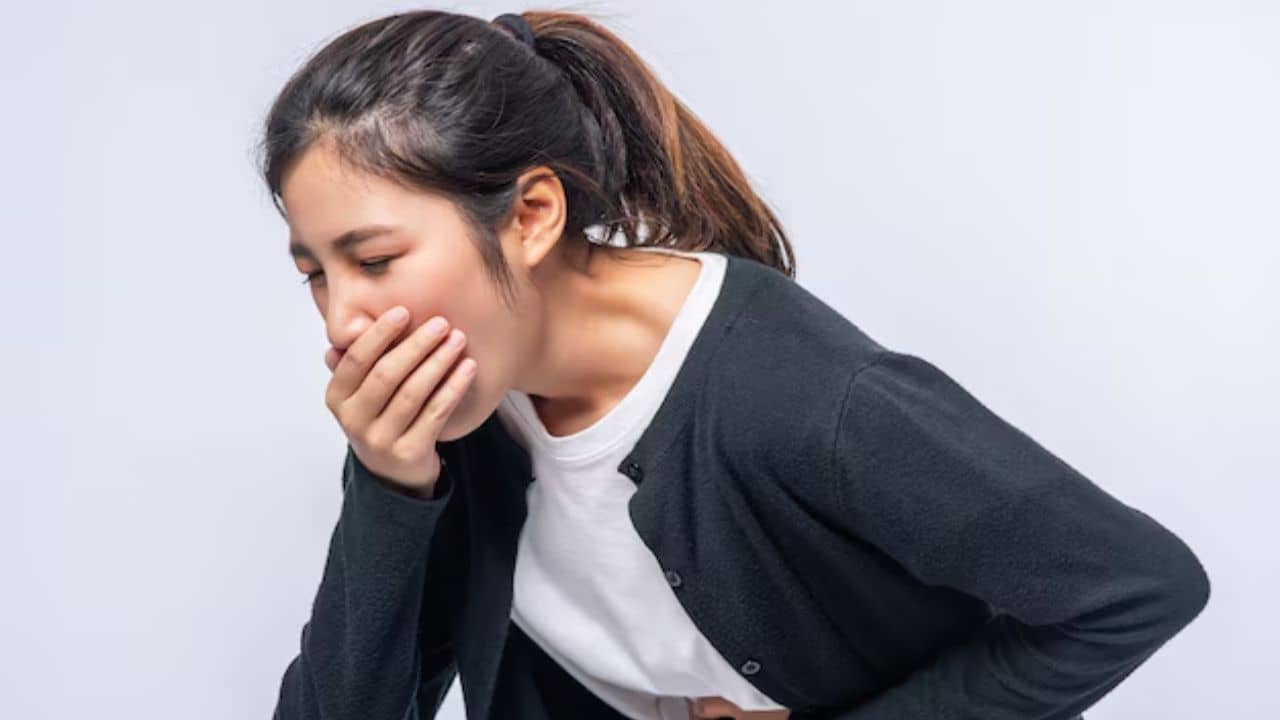 Junagadh : લગ્નપ્રસંગમાં જમ્યા બાદ 85 લોકોને ફૂડ પોઇઝનિંગ, જુઓ Video