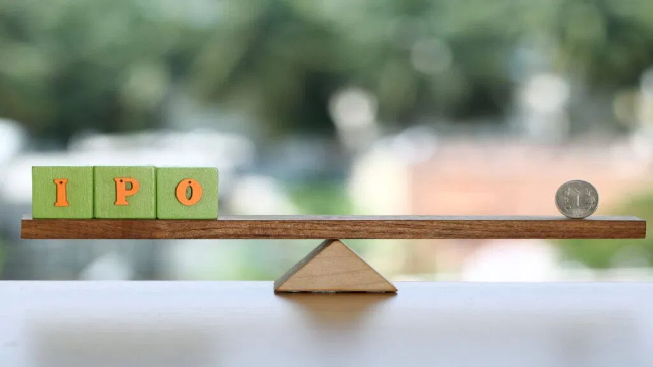 HDB ફાઇનાન્શિયલ સર્વિસિસ દેશની ટોચની NBFC કંપનીઓમાંની એક છે. માર્ચ 2025 સુધીમાં, તેની લોન બુક રૂ. 1.06 લાખ કરોડ સુધી પહોંચી ગઈ છે. કંપનીએ નાણાકીય વર્ષ 25 માં રૂ. 2,176 કરોડનો ચોખ્ખો નફો મેળવ્યો હતો, જે ગયા વર્ષના રૂ. 1,359 કરોડ કરતા ઘણો વધારે છે. એટલે કે, કંપનીના નફામાં જબરદસ્ત વધારો થયો છે.