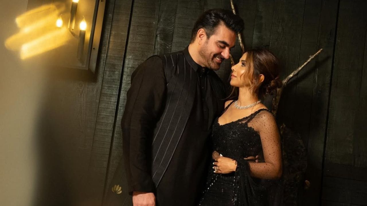 અરબાઝ ખાને પોતાના પ્રોડક્શન હાઉસ, અરબાઝ ખાન પ્રોડક્શન્સ હેઠળ ઘણી ફિલ્મોનું નિર્માણ કર્યું છે. વર્ષ 2010 માં, તેમણે તેમના ભાઈ સલમાન ખાન સાથે "દબંગ" ફિલ્મ બનાવી હતી.