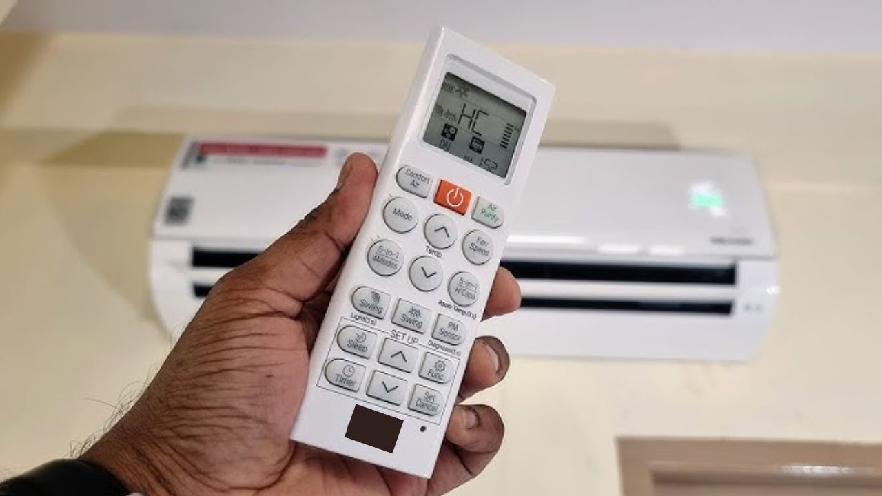 ડ્રાય મોડ ક્યારે વાપરવું? જો તમે વરસાદની ઋતુમાં એસીનો ઉપયોગ કરી રહ્યા છો અને તમારા રૂમમાં ભેજનું સ્તર ઊંચું હોય, તો તમે ડ્રાય મોડનો ઉપયોગ કરી શકો છો. આ ઉપરાંત, જ્યારે તાપમાન ઊંચું હોય અને હવામાં ભેજ હોય. તો પણ ડ્રાય મોડ તમને વધુ આરામદાયક અનુભવી શકે છે.