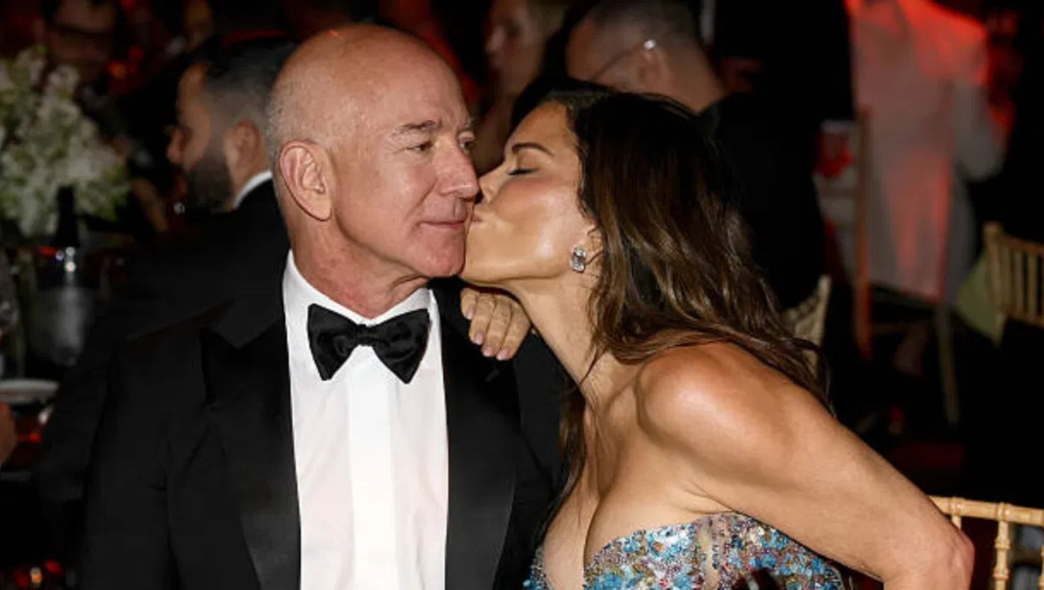 'Protest' against Jeff Bezos, founder of Amazon before marriage, know what the whole matter is 'Protest' against Jeff Bezos, founder of Amazon before marriage, know what the whole matter is