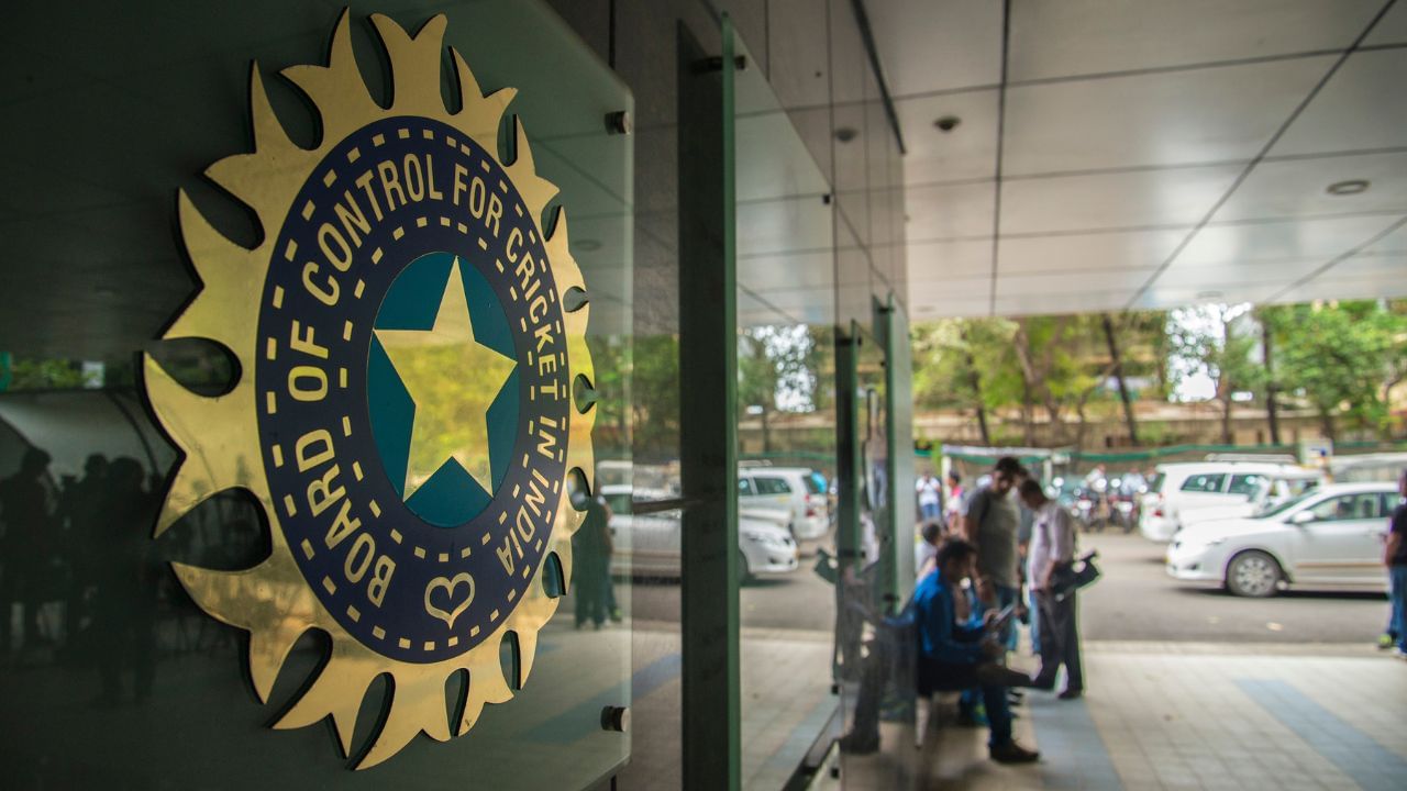 Breaking News : BCCIએ સ્ટાફના દૈનિક ભથ્થામાં ઘટાડો કર્યો, ટ્રાવેલ પોલિસી પર પણ કાર્યવાહી કરી