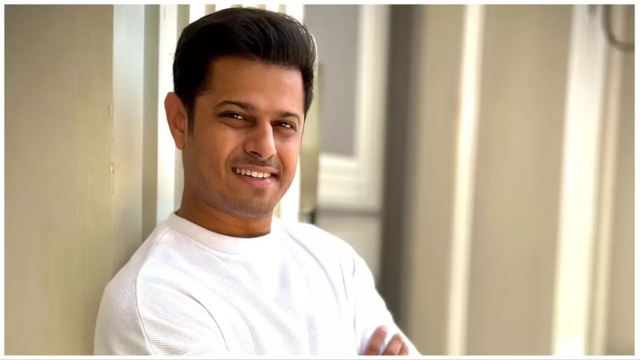 વેદ અને શાસ્ત્રોના જાણકાર બ્રાહ્મણોને ભટ્ટ કહેવામાં આવતા હોય છે. તેઓ ઘણીવાર સંસ્કૃત ભાષા, ધર્મ, તત્વજ્ઞાન, ન્યાય, વ્યાકરણ અને જ્યોતિષ જેવા વિષયોમાં નિષ્ણાત હતા.