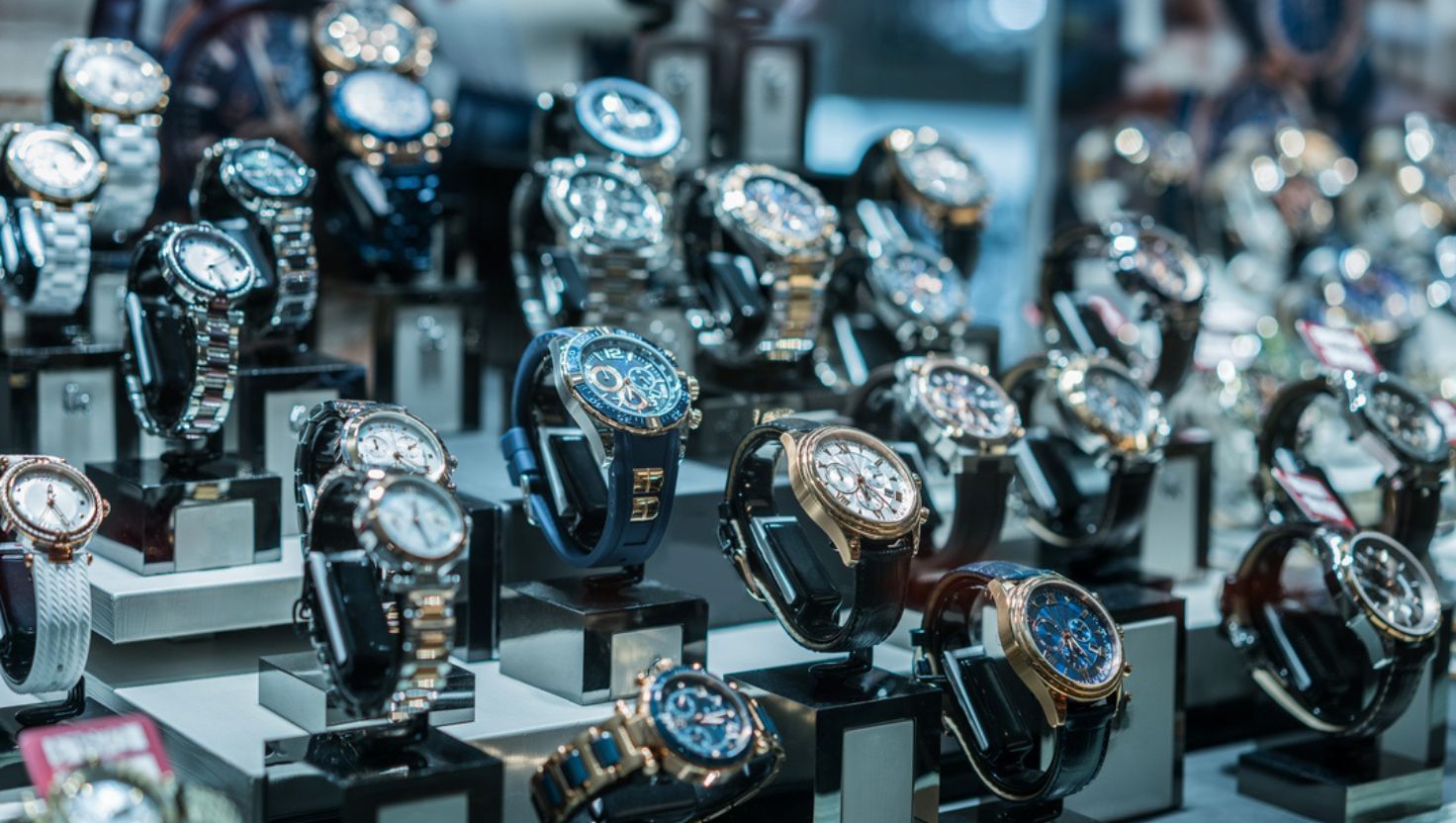 જો તમારું લોકેશન સારું હોય, સ્ટોક ટ્રેન્ડી હોય અને માર્કેટિંગ નિયમિત કરો તો, આ બિઝનેસથી તમે ઓછા રોકાણે સારી આવક મેળવી શકો છો. 