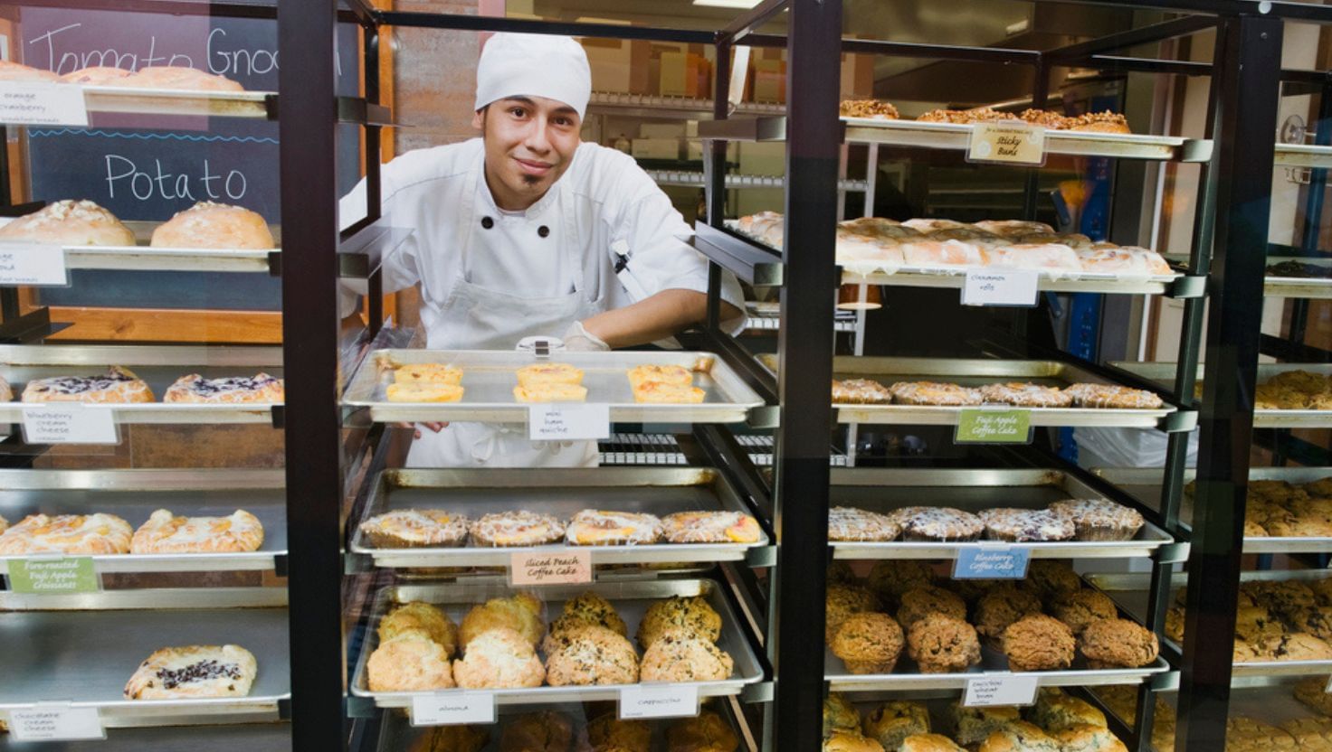 આ બિઝનેસથી તમે રોજના અંદાજિત ₹800 થી ₹2,000 જેટલા કમાઈ શકો છો. મહિને તમે ₹25,000 થી ₹60,000 જેટલું કમાઈ શકો છો, જો તમે રિટેલ ઉપરાંત હોટલ, સ્કૂલ કે ઓફિસમાં તમારી પ્રોડક્ટ સપ્લાય કરો છો તો આવકમાં ઘણો વધારો થઈ શકે છે. 