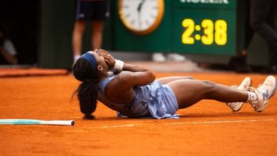 21 વર્ષની ઉંમરે હજુ છોકરા-છોકરીઓ પોતાના અભ્યાસ પર ફોકસ કરી રહ્યા હોય છે. કે પછી તેના કરિયર બનાવતા હોય છે.નાની ઉંમરે એક ખેલાડીએ દુનિયાનું દિલ જીતી લીધું છે. આ દિલ જીતનારી 21 વર્ષની ખેલાડી કોકો ગૌફે છે.