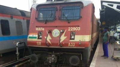 આંકડા દર્શાવે છે કે, ચાર્ટ તૈયાર થાય ત્યાં સુધીમાં લગભગ 20 થી 25 ટકા વેઇટિંગ ટિકિટ કન્ફર્મ થઈ જાય છે. હવે ટ્રેનમાં મુસાફરી કરવા માટે તમારા નામે કન્ફર્મ ટિકિટ જલ્દી હશે. 