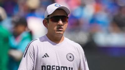 ગૌતમ ગંભીરે RCB પર સાધ્યું નિશાન, કહ્યું- 'ઉજવણી કરતા જીવન વધુ મહત્વનું, રોડ શો બંધ કરો'