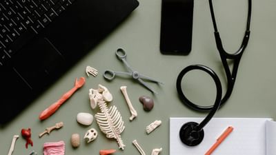 ભારત સહિત વિશ્વના વિવિધ દેશો કેન્સરના વધતા જતા કેસોથી ચિંતિત છે. ખાસ કરીને મહિલાઓમાં કેન્સર. ભારતમાં મહિલાઓમાં સર્વાઇકલ કેન્સર મૃત્યુનું મુખ્ય કારણ છે. વિશ્વ આરોગ્ય સંગઠન (WHO)ના આંકડા દર્શાવે છે કે વૈશ્વિક સ્તરે, દર વર્ષે લગભગ 6 લાખ મહિલાઓ સર્વાઇકલ કેન્સરથી પ્રભાવિત થાય છે, 