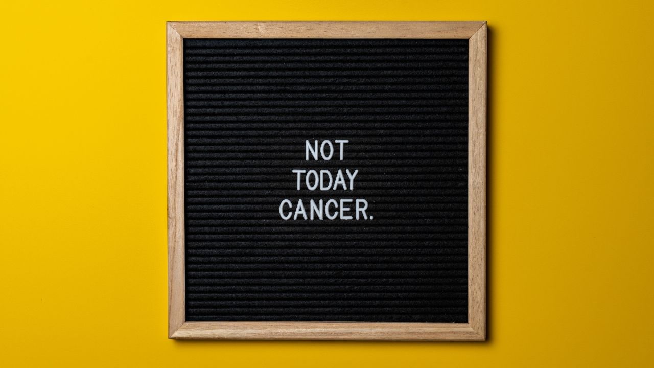 લોકોમાં જાગૃતિના અભાવે, HPV વેક્સીનનો ઉપયોગ ઓછો છે. આવી સ્થિતિમાં, લોકોમાં HPV વેક્સીનની પહોંચ વધારવાના પ્રયાસો કરવા જોઈએ. આ સાથે, આજે પણ મોટાભાગની સ્ત્રીઓને સર્વાઇકલ કેન્સર વિશે ખબર નથી, તેથી લોકોમાં આ રોગ અને તેની સારવાર વિશે જાગૃતિ લાવવી મહત્વપૂર્ણ છે.