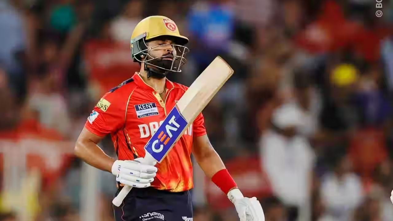 IPL 2025 ના ક્વોલિફાયર-2 માં, પંજાબ કિંગ્સે મુંબઈ ઈન્ડિયન્સને 5 વિકેટથી હરાવીને 11 વર્ષ પછી ફાઇનલમાં પ્રવેશ કર્યો. ફાઇનલમાં, તેઓ 3 જૂને રોયલ ચેલેન્જર્સ બેંગ્લોર સામે ટકરાશે.