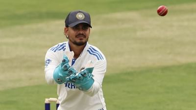 ભારત-ઈંગ્લેન્ડ વચ્ચે 20 જૂનથી હેડિંગ્લીમાં ટેસ્ટ શ્રેણી શરૂ થશે. શ્રેણી પહેલા ઈંગ્લેન્ડ લાયન્સ અને ઈન્ડિયા A વચ્ચે અનઓફિશિયલ ટેસ્ટ રમાઈ, જેની બીજી ટેસ્ટ સોમવાર 9 જૂને સમાપ્ત થઈ. આ બે મેચમાં ઘણા ખેલાડીઓને તક મળી, પરંતુ ઈશાન કિશનને તક ન મળી અને અંતે તેણે પોતાનું દુઃખ વ્યક્ત કર્યું.