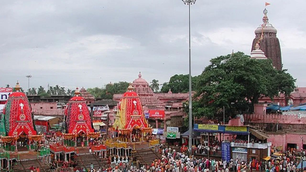 જગન્નાથ મંદિરમાંથી બેથ (પાતળી અને લાંબી લાકડી) લાવવાની પરંપરા ખૂબ જૂની છે. પૂજા દરમિયાન ભક્તોને આ બેથ સ્પર્શ કરાવવામાં આવે છે. આનાથી શક્તિ, જ્ઞાન અને ખ્યાતિ મળે છે. એવું માનવામાં આવે છે કે, આ બેથ ઘરમાં રાખવાથી દેવી લક્ષ્મીનો વાસ થાય છે અને દુઃખ તેમજ ગરીબી દૂર થાય છે. આ બેથને ઘરમાં પૂજા સ્થાન પર રાખવામાં આવે તો તે શુભ સંકેત મનાય છે. 