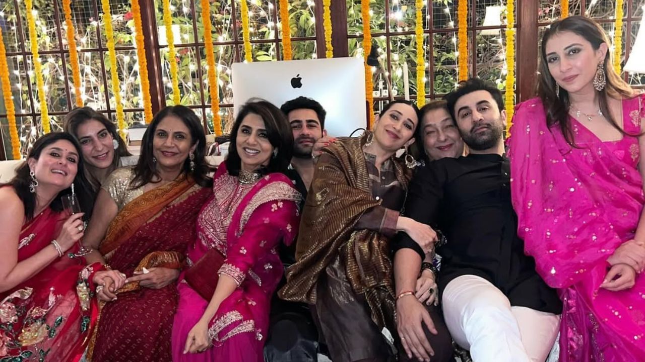 દેશના જાણીતા બિઝનેસમેન અને અભિનેત્રી કરિશ્મા કપૂરના પૂર્વ પતિં સંજય કપૂરનું 12 જૂન ગુરુવારના રોજ હાર્ટ એટેકથી નિધન થયું છે. સંજય કપૂર પોલો રમવા માટે ઈંગ્લેન્ડના ગાર્ડસ પોલો ક્લબમાં પોલો રમી રહ્યો હતો. અચાનક તેનું હાર્ટ એટેકથી નિધન થયું છે.