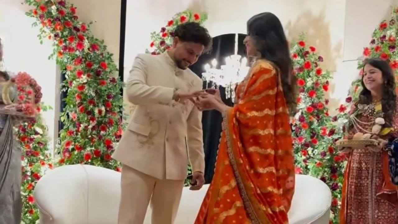 કાનપુરની રહેવાસી વંશિકા જે એલઆઈસીમાં કામ કરે છે. કુલદીપ યાદવની બાળપણની ફ્રેન્ડ છે, તેની ફ્રેન્ડશીપ પ્રેમમાં પરિવર્તિત થઈ છે અને સગાઈ કરી છે.