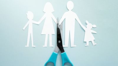 સુપ્રીમ કોર્ટે છૂટાછેડા પર એક મોટો નિર્ણય લીધો છે. કોર્ટે ભરણપોષણ અને પ્રોર્પટીમાં ભાગ અંગે એક મહત્વપૂર્ણ જોગવાઈ આપી છે. છૂટાછેડા લીધેલી પત્નીના ભરણપોષણમાં મોંઘવારી અને પતિના વધતા માસિક પગારને પણ ધ્યાનમાં લેવામાં આવ્યો હતો.