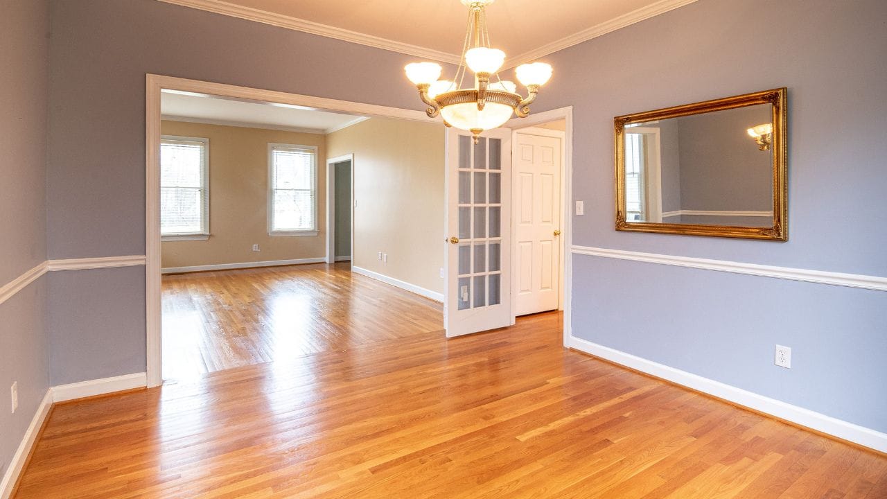 સુપ્રીમ કોર્ટનો આ નિર્ણય સાબિત કરે છે કે ભારતમાં મિલકત વ્યવહારોમાં પારદર્શિતા અને કાનૂની શિસ્ત અત્યંત મહત્વપૂર્ણ છે. રજિસ્ટ્રેશન અધિનિયમ, 1908 ની સમય મર્યાદા માત્ર દસ્તાવેજને માન્ય બનાવે છે એટલું જ નહીં પરંતુ ભવિષ્યના કાનૂની વિવાદોથી પક્ષકારોનું રક્ષણ પણ કરે છે. વિલંબ સાથે અથવા નોંધણી વગર નોંધાયેલા કરારથી કોઈ માન્ય અધિકારો ઉદ્ભવતા નથી.