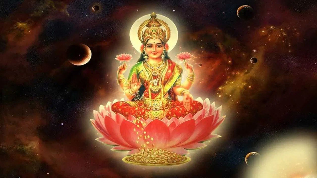 માં લક્ષ્મીની કૃપા મેળવવાનો મંત્ર: વૈભવ લક્ષ્મી મંત્રનો 108 વાર જાપ કરવાથી માં લક્ષ્મી તમારા પર પોતાની કૃપા બનાવી રાખે છે. જેનો મંત્ર 'ઓમ શ્રીં હ્રીં ક્લીમ શ્રી સિદ્ધ લક્ષ્મિયે નમઃ' છે.