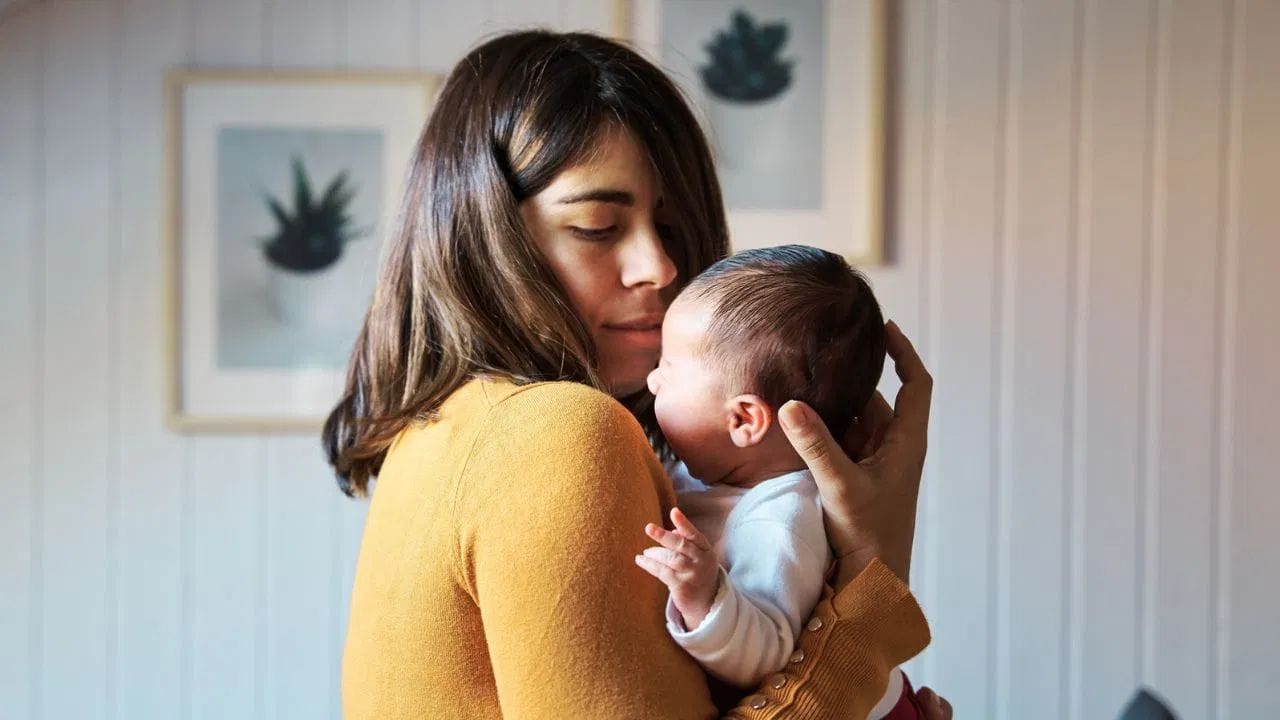 આ વલણ ખાસ કરીને આફ્રિકન અને દક્ષિણ એશિયાઈ દેશોમાં જોવા મળી રહ્યો છે. આમાં શિક્ષણનો અભાવ, જાગૃતિનો અભાવ, ગરીબી અને પરંપરાગત વિચારસરણી મુખ્ય કારણો છે. 