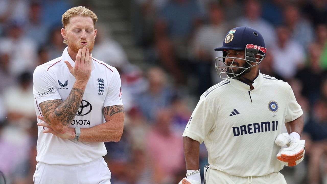 રિષભ પંત વિદેશી ટેસ્ટની બંન્ને ઈનિગ્સમાં સદી ફટકાવનાર ભારતનો  5મો બેટ્સમેન છે. આ પહેલા વિજય હજારે, સુનીલ ગાવસ્કર, રાહુલ દ્રવિડ અને વિરાટ કોહલીએ આવું કર્યું હતુ પરંતુ ઈંગ્લેન્ડમાં આ પહેલી વખત છે. જ્યારે કોઈ ભારતીયે કમાલ કરી છે.