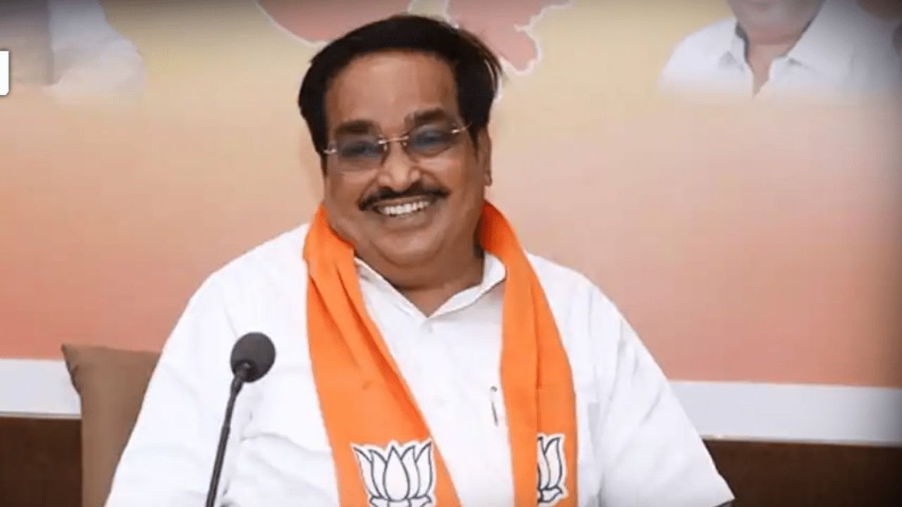 બ્રિટિશ સરકારે પાટિલ પ્રણાલી જાળવી રાખી કારણ કે તેનાથી ગ્રામીણ વિસ્તારોનો વહીવટ સરળ બન્યો હતો. "પાટીલ" અટક મુખ્યત્વે મરાઠા જાતિ દ્વારા વપરાય છે, પરંતુ તે કેટલીક અન્ય જાતિઓમાં પણ જોવા મળે છે.