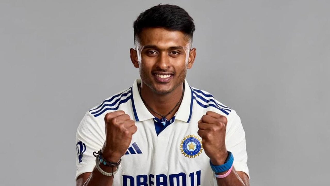 સ્ટ ક્રિકેટમાં ડેબ્યૂ કરવું એ દરેક ખેલાડીનું સ્વપ્ન હોય છે, પરંતુ આ પ્લેટફોર્મ ક્યારેક મુશ્કેલ પડકારો પણ લઈને આવે છે. ભારતના યુવા બેટ્સમેન સાઈ સુદર્શને ઈંગ્લેન્ડ સામેની પાંચ ટેસ્ટ મેચની શ્રેણીની પહેલી મેચમાં ટેસ્ટ ક્રિકેટમાં પોતાની કારકિર્દીની શરૂઆત કરી હતી, પરંતુ આ શરૂઆત તેના માટે નિરાશાજનક રહી હતી. 