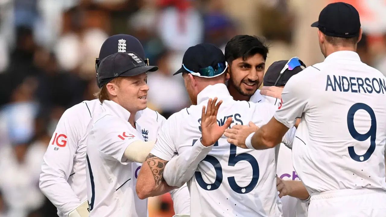 જૂન 2024માં વેસ્ટ ઈન્ડીઝ સામે રમાયેલી ટેસ્ટ શ્રેણીમાં શોએબ બશીરે શાનદાર બોલિંગ કરી હતી. બશીર ઈંગ્લેન્ડ માટે ઘરઆંગણે 5 વિકેટ લેનાર સૌથી યુવા ખેલાડી બન્યો હતો.