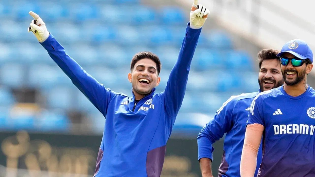 ખરેખર, શુભમન ગિલ પંજાબનો પહેલો ક્રિકેટર છે જે ટેસ્ટ ક્રિકેટમાં ટીમ ઈન્ડિયાનું નેતૃત્વ કરી રહ્યો છે. તેના પહેલા પંજાબનો કોઈ પણ ખેલાડી ભારતનો ટેસ્ટ કેપ્ટન બન્યો ન હતો.