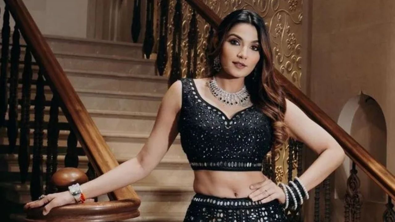 વર્તમાન સમયમાં સોલંકી સમુદાયના લોકો શિક્ષણ, કલા ક્ષેત્ર સહિતના વિવિધ ક્ષેત્રો સાથે સંકળાયેલા છે. ( નોધ :પબ્લિક ડોમેનમાં ઉપલબ્ધ માહિતી અનુસાર આ સ્ટોરી ફાઈલ કરવામાં આવી છે.)