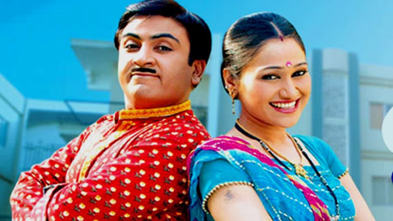 ખરેખર, શોના તાજેતરના એપિસોડમાંથી જેઠાલાલ અને બબીતાના પાત્રોની ગેરહાજરીનું કારણ એ છે કે શોની સ્ટોરી અનુસાર, જેઠાલાલ, નટ્ટુ કાકા અને 'બાઘા' અને બીજી તરફ, બબીતા અને ઐય્યર મહાબળેશ્વરમાં વેકેશન માણી રહ્યા છે.