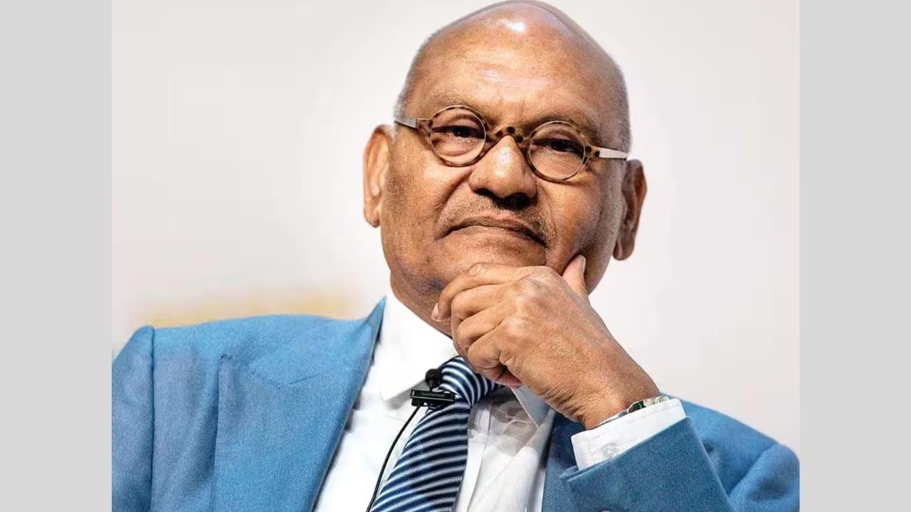 આ સલાહકારો કંપનીને શેરબજારમાં વેચવા, અલગ કરવા અથવા લિસ્ટ કરવામાં મદદ કરશે. એંગ્લો અમેરિકને કહ્યું છે કે તેમણે વેચાણ અથવા ડિમર્જર અને સંભવિત લિસ્ટિંગમાં મદદ કરવા માટે નાણાકીય સલાહકારો રાખ્યા છે. આનો અર્થ એ છે કે ડી બીયર્સને વેચવા ઉપરાંત, કંપની તેને શેરબજારમાં પણ લિસ્ટ કરી શકે છે.