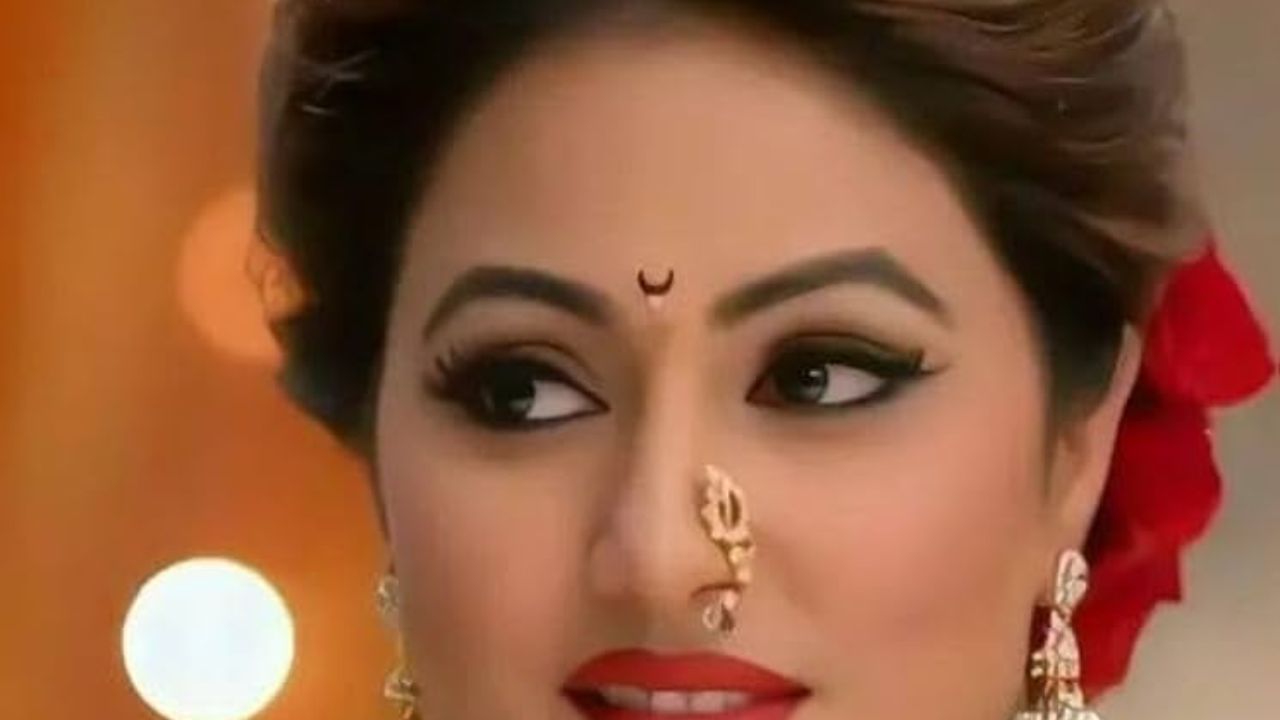 જે જગ્યાએ બિંદી કપાળ પર લગાવવામાં આવે છે તેને 'આજ્ઞા ચક્ર' કહેવામાં આવે છે. આ સ્થાન માનસિક ઉર્જા અને ધ્યાનનું કેન્દ્ર છે. જો અહીં બિંદી યોગ્ય રીતે લગાવવામાં આવે અને કોઈ ખાસ મંત્રનો જાપ કરવામાં આવે તો તે તમારા લગ્ન જીવનમાં ખુશીઓ લાવી શકે છે.
