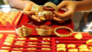 Gold Loan લેનારાઓને RBIએ આપી ભેટ,એક લાખ રૂપિયાની ગોલ્ડ લોન પર મળશે 10 હજાર રૂપિયા વધુ, જાણો વિગતો