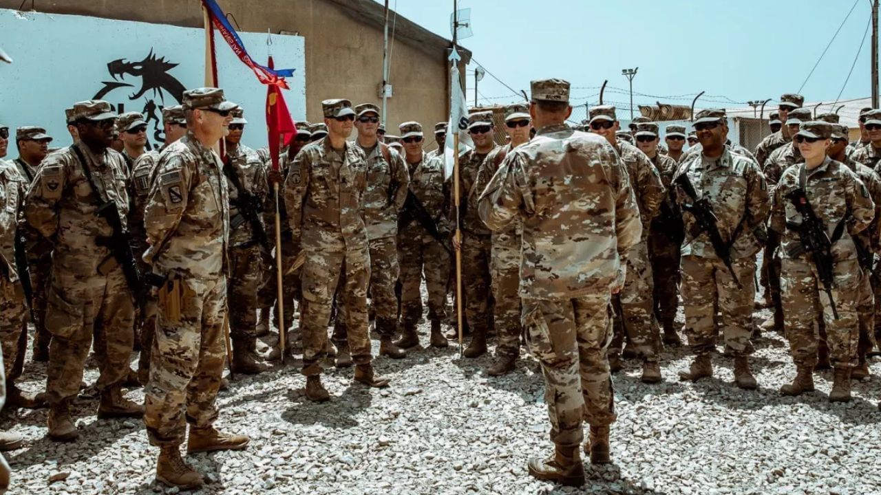 ભારતે સૈન્ય બેઝ ક્યાં બનાવ્યા છે? : ચીન અને પાકિસ્તાન તરફથી ખતરાને ધ્યાનમાં રાખીને ભારત સમગ્ર વિશ્વમાં પોતાનું વર્ચસ્વ સ્થાપિત કરવાનો પ્રયાસ કરી રહ્યું છે. ભારતનો પહેલો વિદેશી એરબેઝ ફારખોર તાજિકિસ્તાનના દક્ષિણમાં છે. 