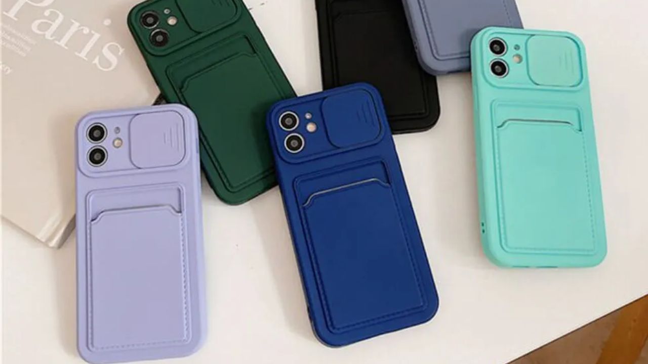 તમારે મોબાઈલ માટે TPU, સિલિકોન, હાઇબ્રિડ, શોકપ્રૂફ કવર લેવા જોઈએ છે. તે ફોનને દરેક ખૂણાથી કવર કરે છે. તેમાં શોક ઓબ્ઝોબિંગ ટેકનોલોજી છે. આવા કરવ વોટરપ્રૂફ, મેગ્નેટિક અથવા સ્ટેન્ડ સાથે આવે છે. આ કવર સૌથી સારા હોય છે.