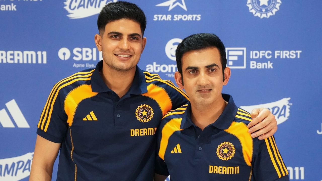 સોની સ્પોર્ટ્સે આ વખતે ચાહકો માટે એક ખાસ કામ કર્યું છે. , જે તમને એક ખાસ અનુભૂતિ આપશે. પરંતુ જો તમે તમારા મોબાઇલ અથવા લેપટોપ પર મેચ જોવા માંગતા હો, તો આ માટે તમારે Jio Hotstar પર જવું પડશે. જો તમારા મોબાઇલ અને લેપટોપમાં Jio Hotstar એપ છે, તો તમે મેચ જોઈ શકો છો.