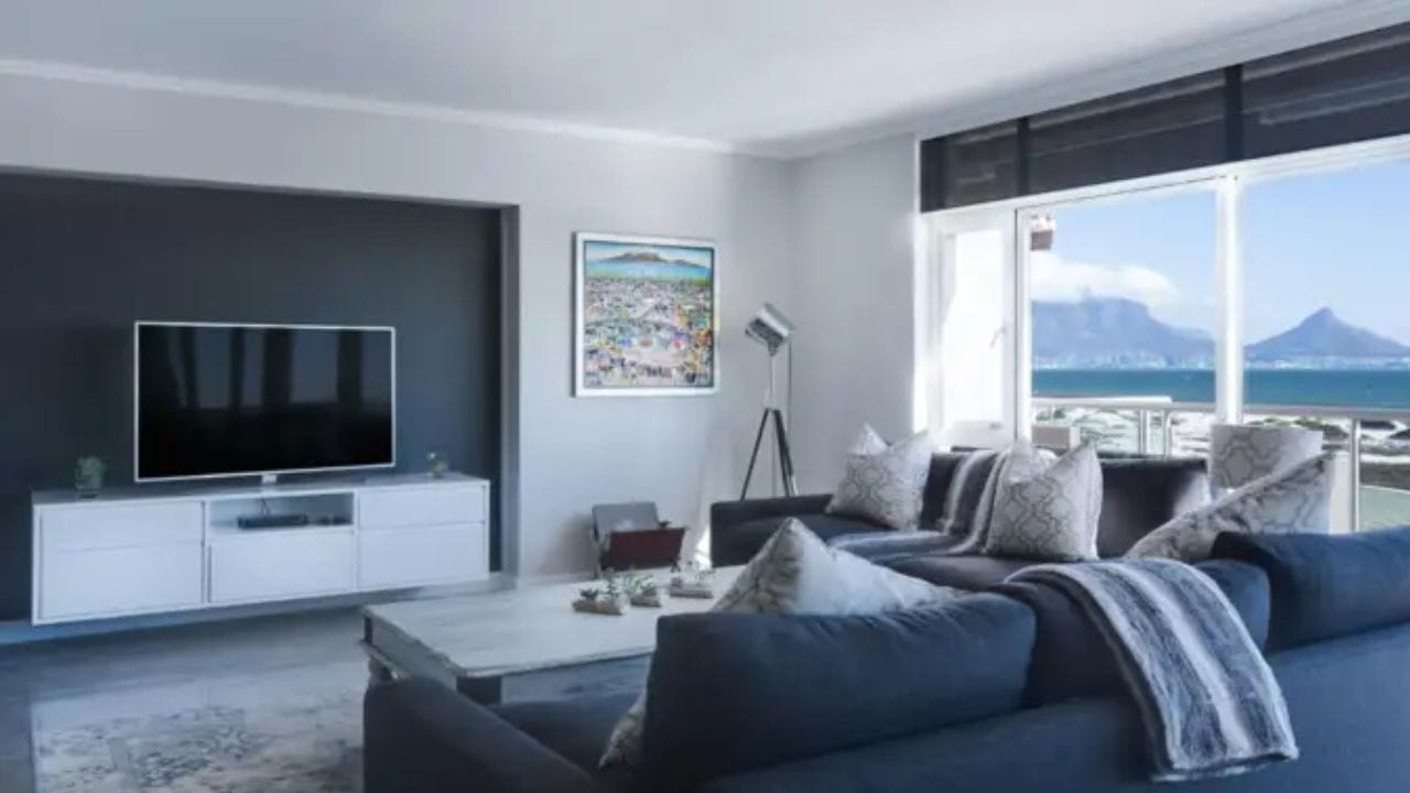 અમને સેમસંગની વેબસાઇટ પર સ્માર્ટ ટીવીના કદની ગણતરી માટેનું ફોર્મ્યુલા મળ્યું છે. કહેવામાં આવે છે કે વર્તમાન સમયમાં અલ્ટ્રા એચડી એટલે કે 4K ટીવીનો ટ્રેન્ડ વધ્યો છે. ગમે તે હોય, કંપનીઓ 40 ઇંચથી મોટા મોટાભાગના સ્માર્ટ ટીવીમાં અલ્ટ્રા એચડી રિઝોલ્યુશન આપી રહી છે. વેબસાઇટ અનુસાર, જોવાના અંતરને 2 વડે ભાગવામાં આવે છે.