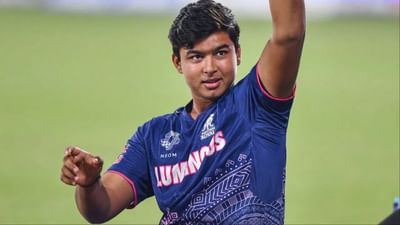 IPL 2025 હવે સમાપ્ત થવા જઈ રહી છે. આ સિઝનમાં ઘણા યુવા ખેલાડીઓએ પોતાની પ્રતિભા સાબિત કરી. જોકે, બિહારના 14 વર્ષીય બેટ્સમેન વૈભવ સૂર્યવંશીએ પોતાની વિસ્ફોટક બેટિંગથી બધાનું ધ્યાન ખેંચ્યું, તે આ વખતે સૌથી વધુ સમાચારમાં રહ્યો. હવે તે મોટો IPL એવોર્ડ જીતવાની રેસમાં પણ છે.