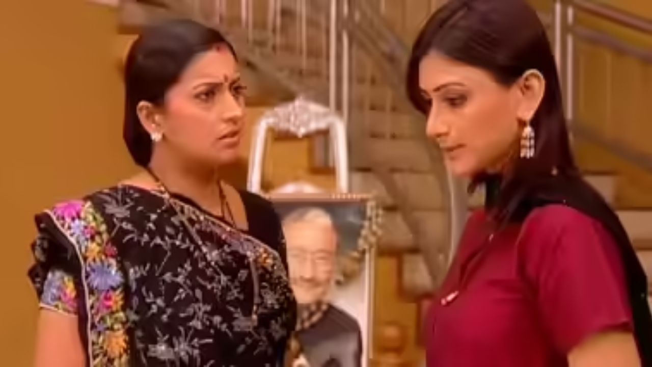 આ અહેવાલમાં સૂત્રોને ટાંકીને કહેવામાં આવ્યું છે કે ભૂતપૂર્વ મહિલા અને બાળ વિકાસ મંત્રી સ્મૃતિ ઈરાની આ સિરિઝમાં તુલસીની ભૂમિકામાં ફરી જોવા મળશે. એવું પણ કહેવામાં આવ્યું છે કે તે આ દિવસોમાં ફરીથી પાત્રમાં આવવા માટે સખત મહેનત કરી રહી છે.