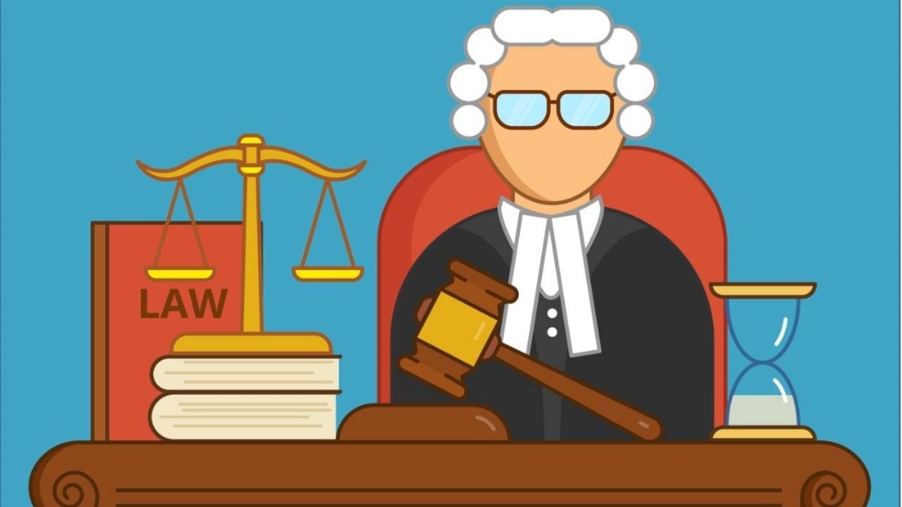 સંસદમાં ન્યાયાધીશને તેમના પદ પરથી દૂર કરવાના પ્રસ્તાવને સ્વીકારવામાં આવ્યા પછી, CJI ના નેતૃત્વ હેઠળ ત્રણ સભ્યોની સમિતિની રચના કરવામાં આવે છે. આ સમિતિમાં હાઇકોર્ટના મુખ્ય ન્યાયાધીશ અને એક વરિષ્ઠ ન્યાયાધીશનો સમાવેશ થાય છે. આ સમિતિ ન્યાયાધીશ સામેના આરોપોની તપાસ કરે છે અને સંસદમાં પોતાનો અહેવાલ રજૂ કરે છે. જો સમિતિના તપાસ અહેવાલમાં ન્યાયાધીશ સામેના આરોપો સાચા હોવાનું જણાય, તો ન્યાયાધીશને દૂર કરવાનો પ્રસ્તાવ સંસદમાં ચર્ચા અને મતદાન માટે મૂકવામાં આવે છે. ન્યાયાધીશને દૂર કરવા માટે, સંબંધિત પ્રસ્તાવ બે તૃતીયાંશ બહુમતીથી પસાર થાય તે જરૂરી છે.