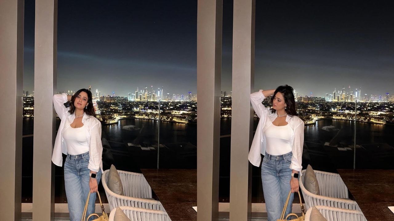 શ્વેતા તિવારી ટીવી ઈન્ડસ્ટ્રીમાં સૌથી વધુ કમાણી કરતી અભિનેત્રીઓમાંની એક છે. પિંકવિલાના એક અહેવાલ મુજબ, તેની કુલ સંપત્તિ 81 કરોડ રૂપિયાથી વધુ છે. તે દર વર્ષે 10 કરોડ રૂપિયાથી વધુ કમાણી કરે છે.