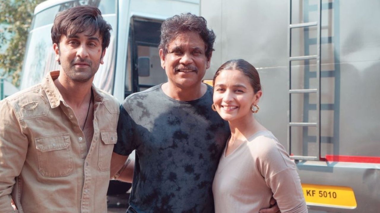 તો આજે આપણે આલિયા ભટ્ટના પરિવાર તેમજ તેની પર્સનલ લાઈફ વિશે રસપ્રદ વાતો કરીએ. આલિયા ભટ્ટના દાદા નાનાભાઈ ભટ્ટે 100 થી વધુ ગુજરાતી અને હિન્દી ફિલ્મો બનાવી હતી.